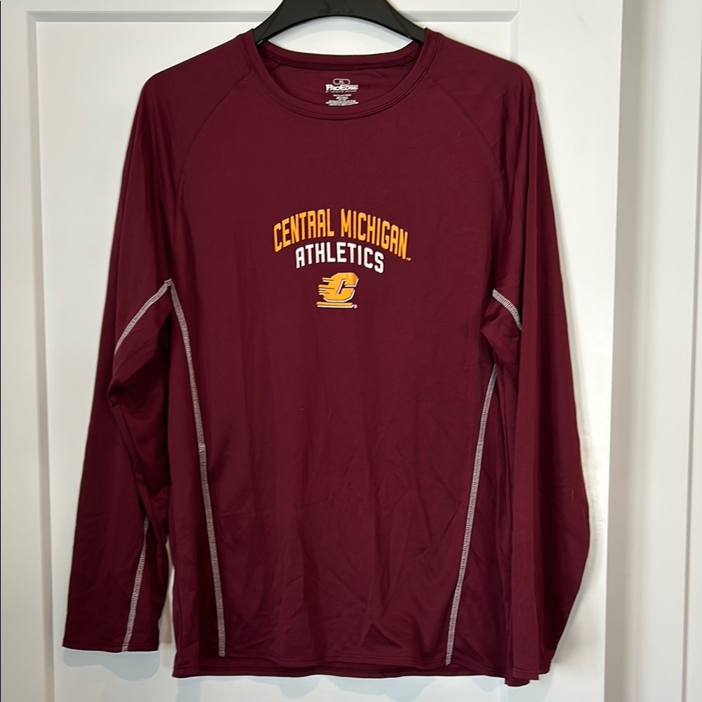 Central Michigan University Maroon Long Sleeve Shirt size XL